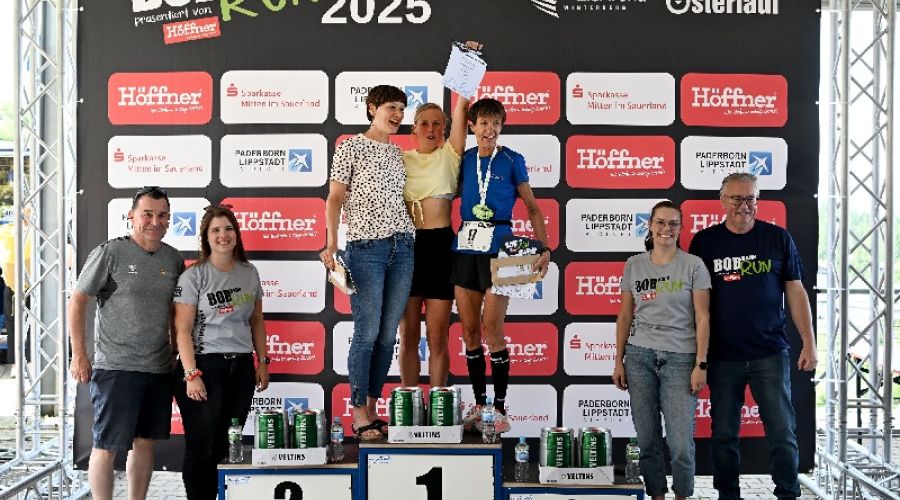 Franziska Espeter gelingt Hattrick beim BobbahnRun: Henrik Hoffmann gewinnt erstmals bei den Männern